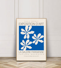 Summer Petals (blue & cream)